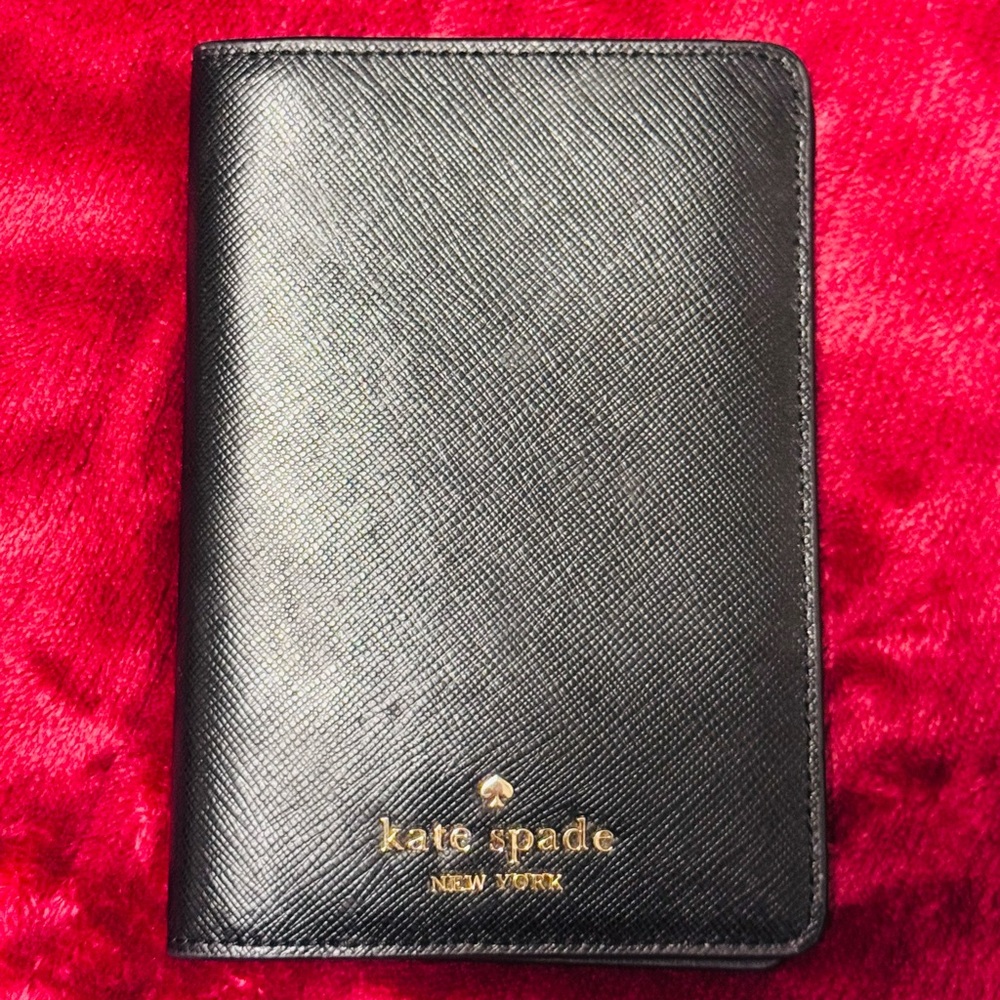 Kate Spade NWOT Black Card Wallet